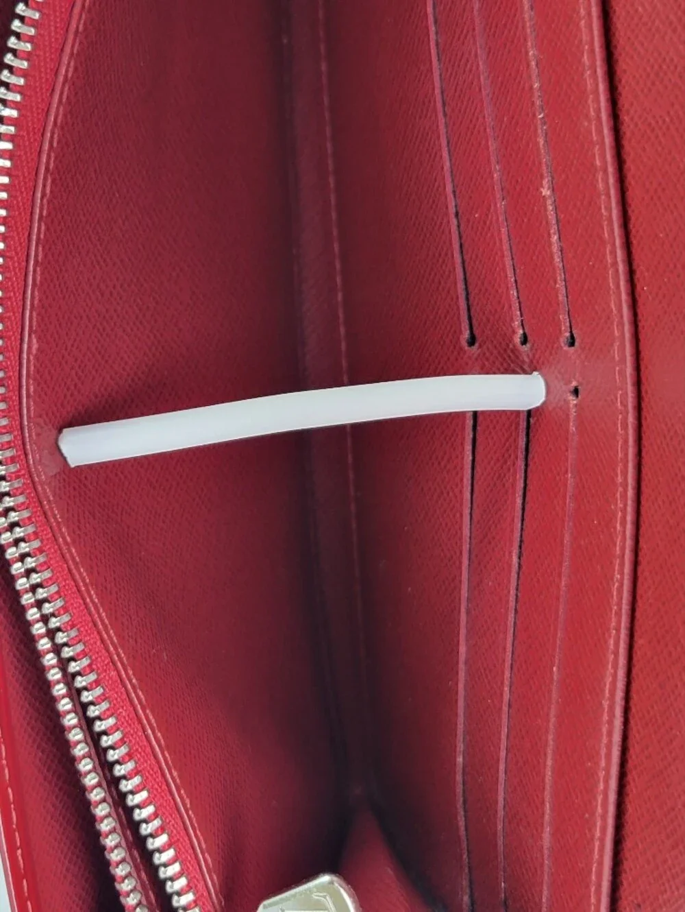 LOUIS VUITTON Red Epi Leather Sarah Wallet